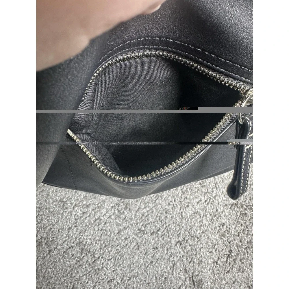 Coach Y2K Era Black Leather Shoulder Bag Purse F10938 Contrast Stitch EUC